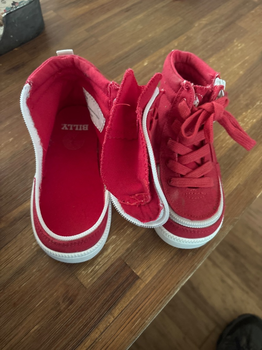 Billy Shoes - Picture 2 of 3